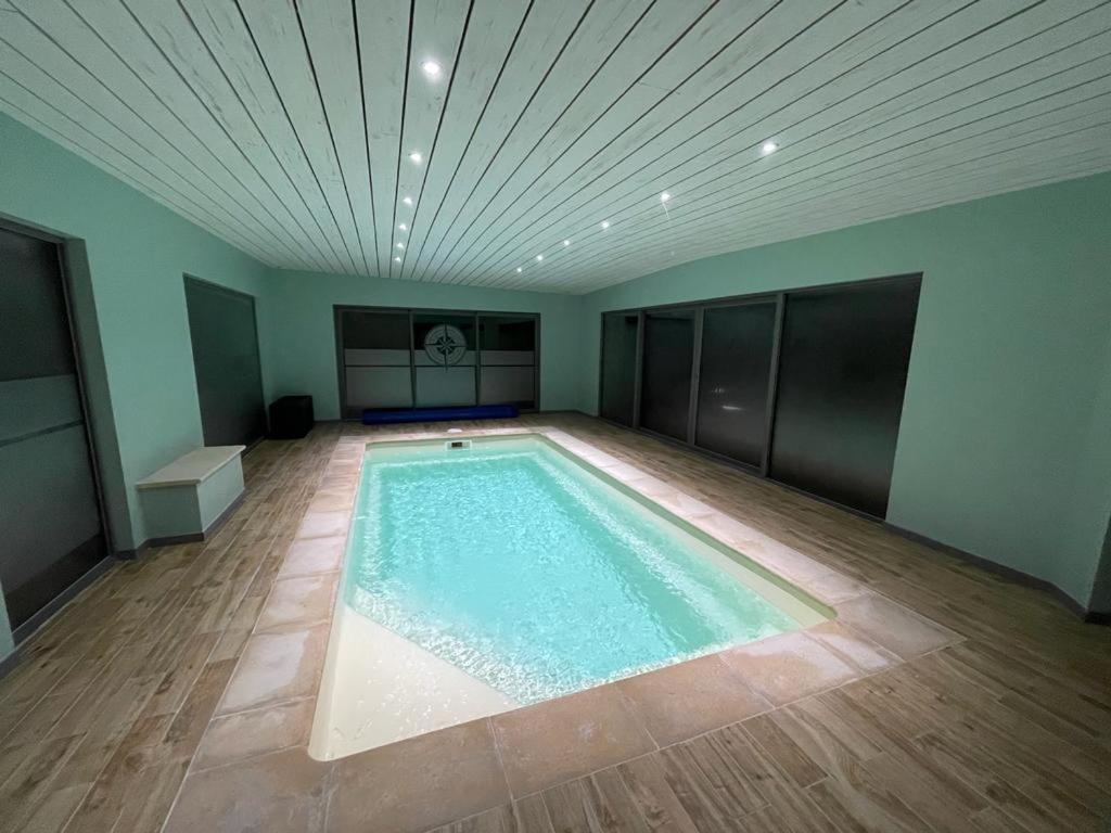 Villa D'Architecte Avec Piscine Chauffee Ligny-en-Cambresis Extérieur photo